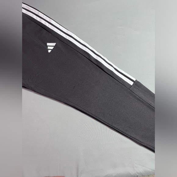 Adidas Sportswear 3-Stripe Fleece Joggers Charcoal Grey White Logo NWT - Picture 6 of 6